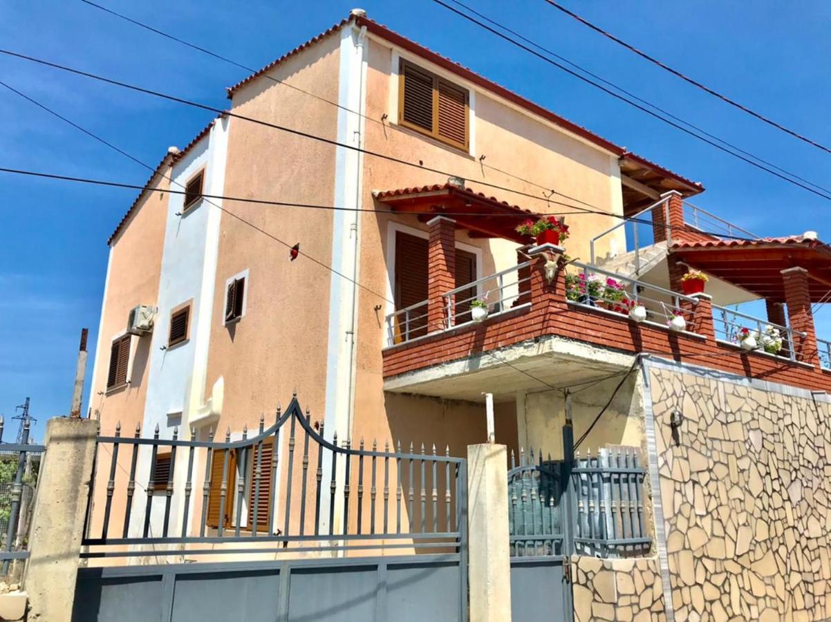 Vila Arlind Hotel Vlora Kültér fotó