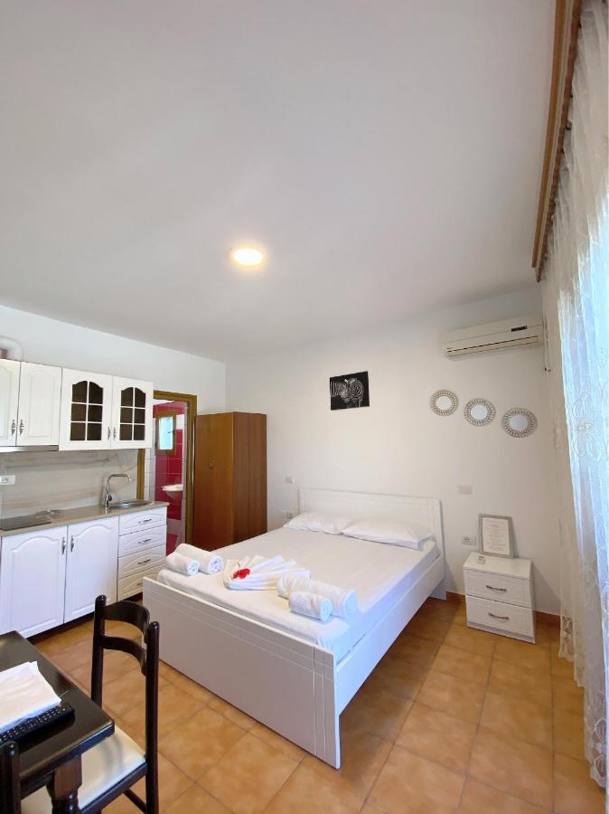 Vila Arlind Hotel Vlora Kültér fotó