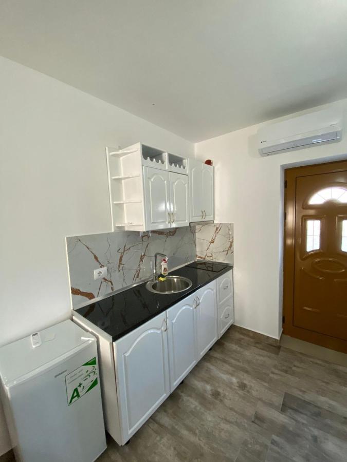 Vila Arlind Hotel Vlora Kültér fotó
