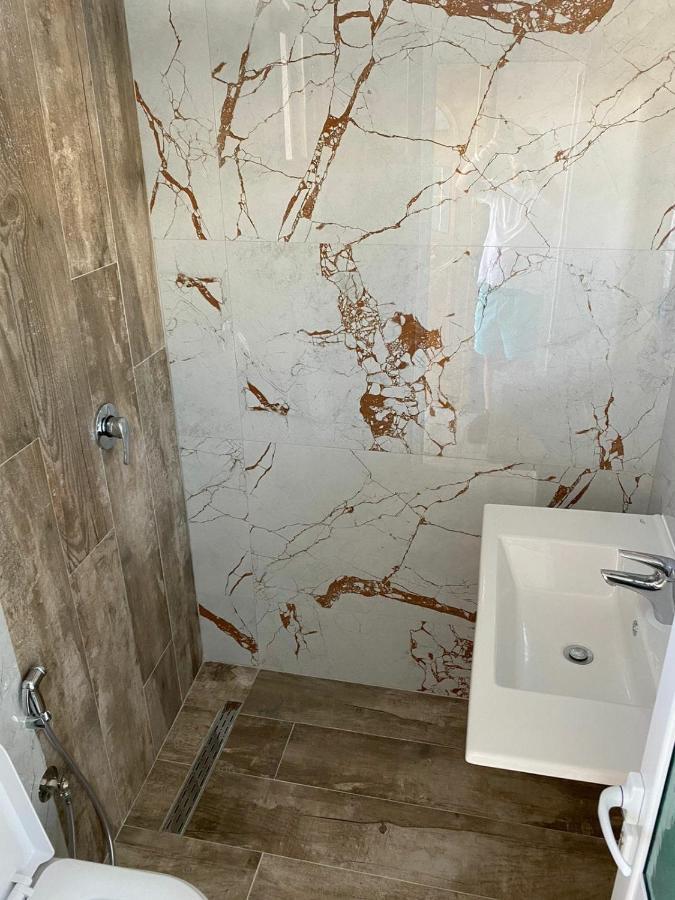 Vila Arlind Hotel Vlora Kültér fotó