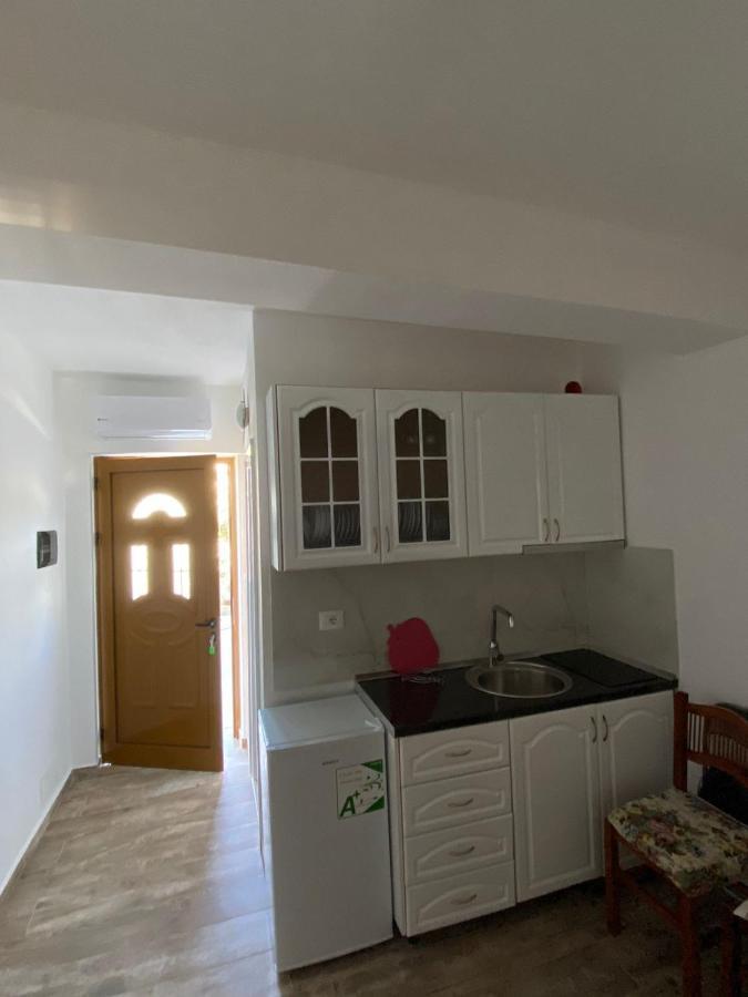 Vila Arlind Hotel Vlora Kültér fotó